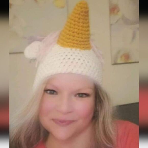🦄 Unicorn Beanie Hat (Handmade) - Picture 3 of 9